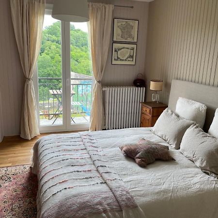 Ferienwohnung Le Tresor De Maria Uzerche Exterior foto